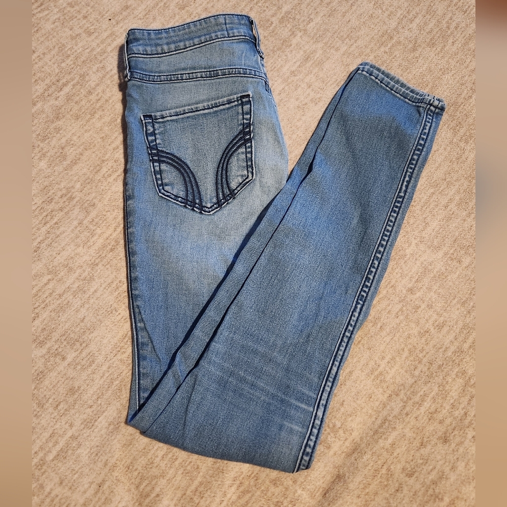 Hollister Blue Skinny Jeans Versatile Everyday Style